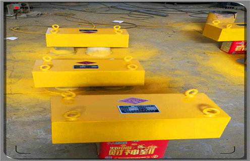 永磁除鐵器，天津RCYB-5懸掛式永磁除鐵器_參數(shù)_內(nèi)部磁塊安裝方法_天津RCYB-5懸掛式永磁除鐵器規(guī)格型號價(jià)格 