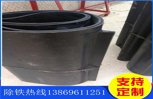 除鐵器皮帶，江蘇除鐵器皮帶可以自己做么怎么調(diào)節(jié)_江蘇除鐵器皮帶可以自己做么跑偏原因及如何調(diào)_刮板價(jià)格