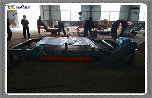 永磁自卸式除鐵器，吸鐵石永磁磁鐵自卸式除鐵器知識參數(shù)_內(nèi)部磁塊安裝方法_吸鐵石永磁磁鐵自卸式除鐵器型號價格 