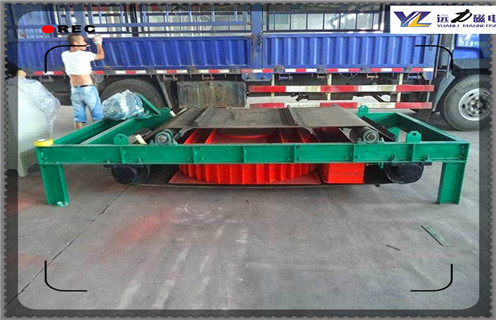 電磁自卸式除鐵器，電磁自卸除鐵器懸掛式_電磁自卸除鐵器懸掛式工作原理及內(nèi)部結(jié)構(gòu)