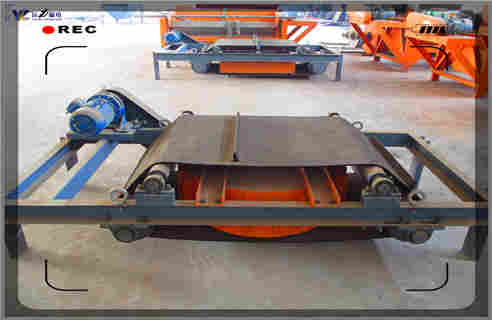 沒冷電磁自卸式除鐵器，山東油冷電磁自卸式除鐵器廠家_山東油冷電磁自卸式除鐵器廠家加多少號(hào)油_選型