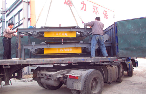 自卸式永磁除鐵器，河北自卸式永磁除鐵器公司_技術(shù)參數(shù)_河北自卸式永磁除鐵器公司磁塊安裝方式_如何換帶   