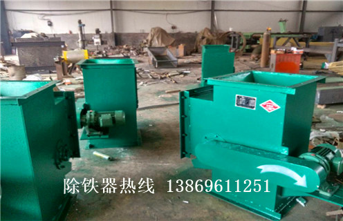 管道除鐵器，吉林液體管道除鐵器_吉林液體管道除鐵器廠家應(yīng)用安裝示意圖型12000高斯_可定制工作原理