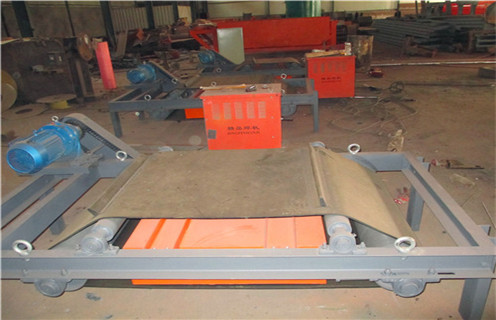 自卸帶式永磁除鐵器，天津自卸帶式永磁除鐵器及安裝高度要求_天津自卸帶式永磁除鐵器設(shè)備不卸料怎么回事，如何清理及接線 